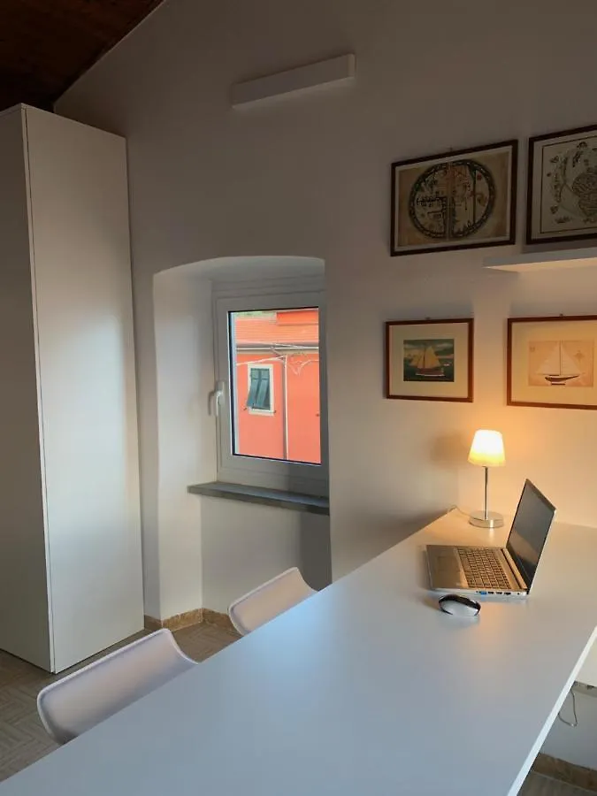 Apartment Appartamento La Serra Di Angela A Lerici